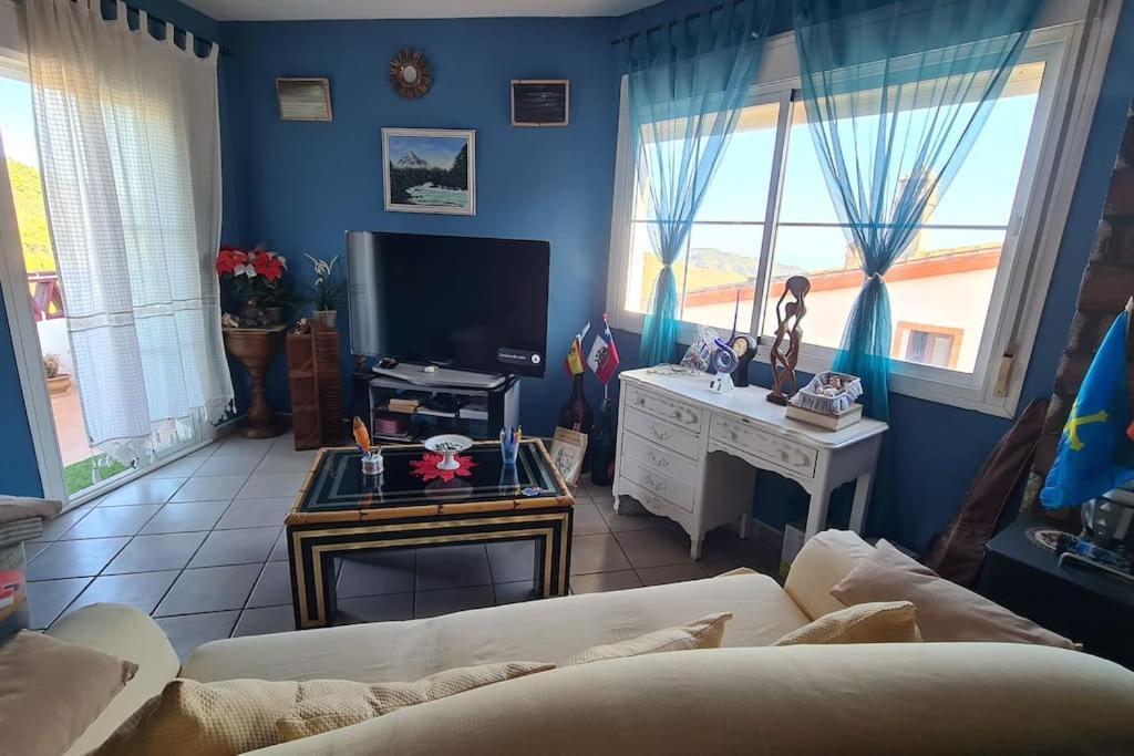 Atico Con Vistas Mar Y Montana Appartement Ojén Buitenkant foto