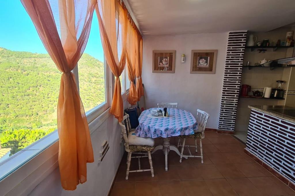Atico Con Vistas Mar Y Montana Appartement Ojén Buitenkant foto